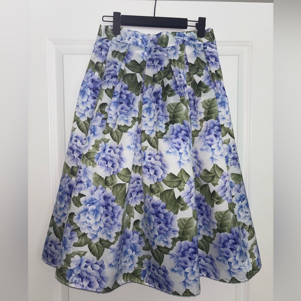 Forever 21 Fit & Flare Midi Hydrangeas Skirt